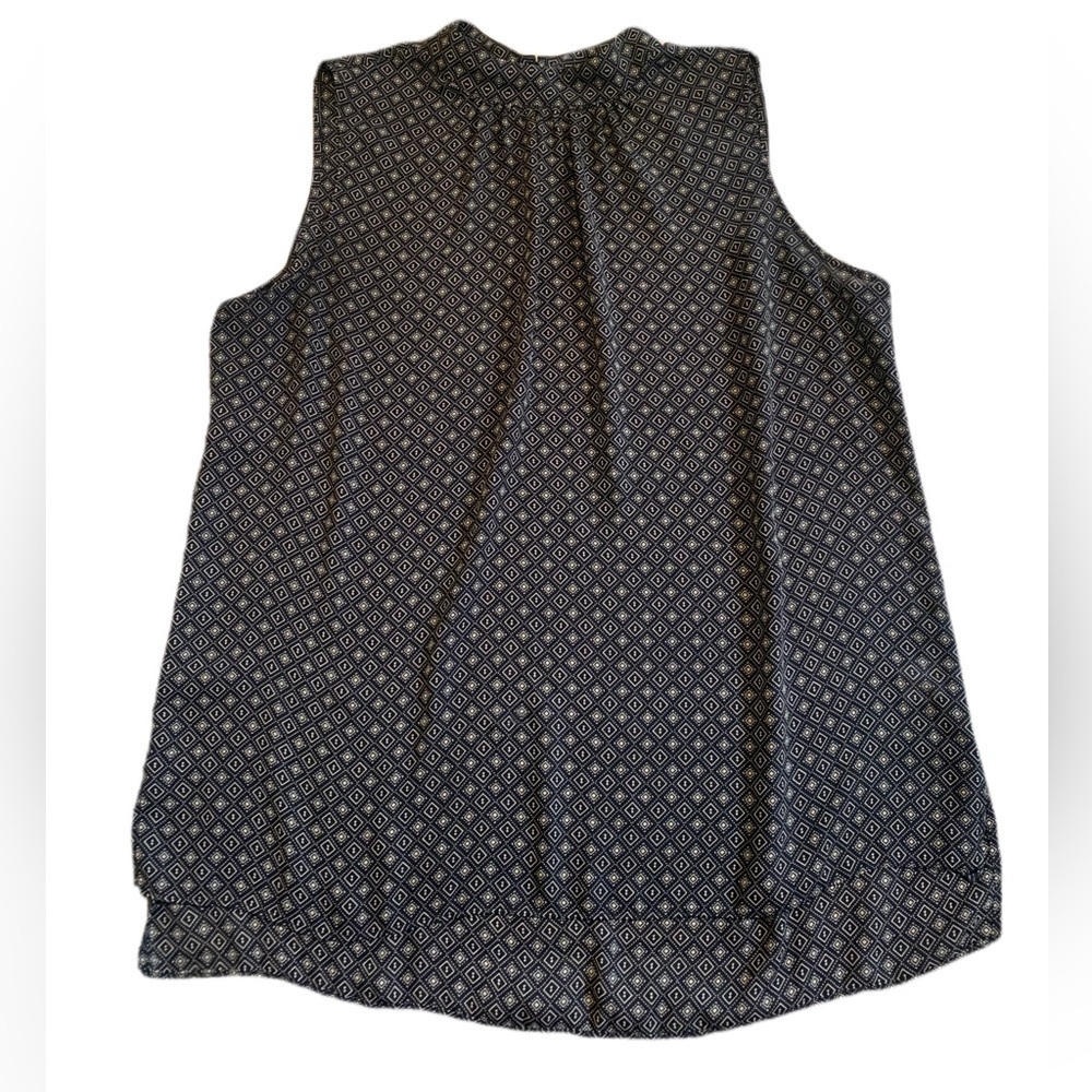 Violet + Claire Black & White Geometric Blouse, Size XL